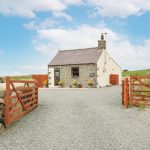 Llyn Peninsula Seaside Staycation with Hot Tub
